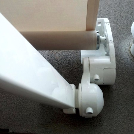 kit brazo cruzado instalado soporte premium toldo