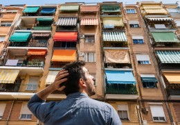 ¿Qué toldo puedo poner en una comunidad de propietarios?